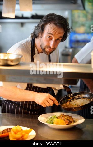 Capo Chef Stefano Terry al Hardwick vicino a Abergavenny 2008 Foto Stock