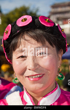 Donna Naxi, Lijiang, nella provincia dello Yunnan in Cina Foto Stock