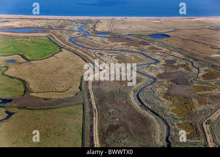 Una veduta aerea di paludi Cley North Norfolk REGNO UNITO Ottobre Foto Stock