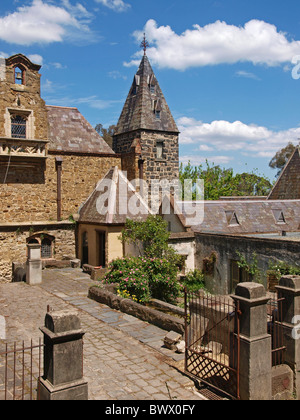 Parte degli edifici a MONTSALVAT , artista comunità VICTORIA AUSTRALIA Foto Stock