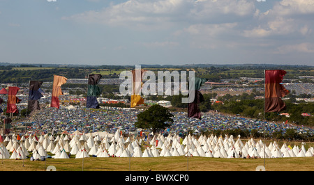 Tepee gigante campo festival di Glastonbury Somerset REGNO UNITO Europa Foto Stock