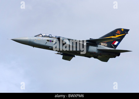 Il Tornado F3 jet fighter aircraft azionato da RAF uscire RAF Fairford Foto Stock