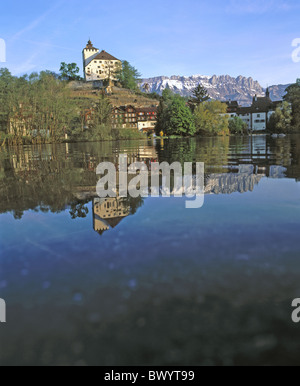 Vista storica di un luogo canton San Gallo Valle del Reno castello Svizzera Europa lago mare piccola città Wer Foto Stock