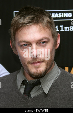 NORMAN REEDUS MESKADA LOS ANGELES PREMIERE HOLLYWOOD Los Angeles California USA 30 Novembre 2010 Foto Stock