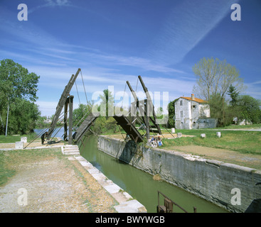 Vicino a Arles ponte di portata del fiume Francia Europa canale Arte canale specialità Langlois pittore pittura a sud di F Foto Stock