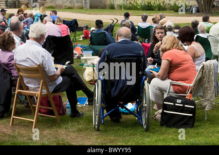 Highcliffe in Christchurch per la costa del Dorset ha la più alta percentuale di persone anziane residenti in tutto il Regno Unito. DAVID MANSELL Foto Stock