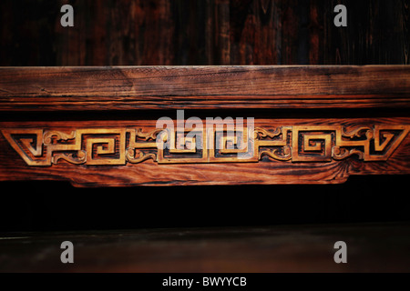 Trave di legno scolpiti con motivi, Xinghua Village, Chizhou, provincia di Anhui, Cina Foto Stock