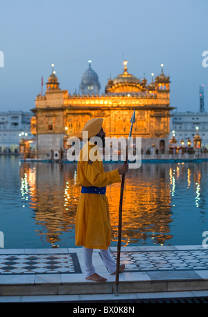 Il Tempio d'oro, Amritsar e India. Foto Stock