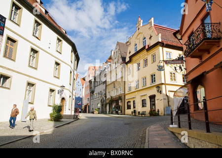 La città vecchia è completa di edifici storici bavaresi a Fussen, in Germania. Foto Stock