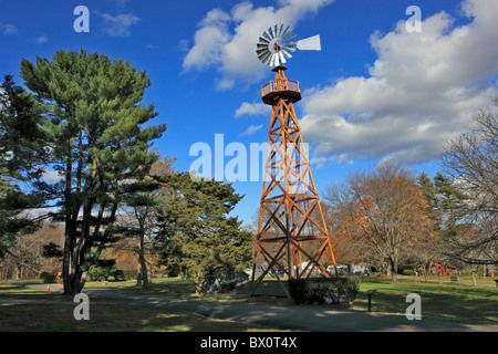 Il mulino a vento a Sagamore Hill - casa storica di Theodore Roosevelt, ventiseiesimo Presidente degli Stati Uniti, Oyster Bay, Long Island NY Foto Stock