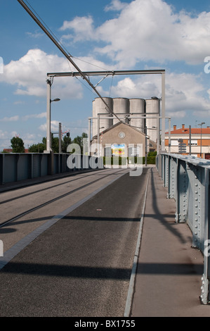 Zona Industriale, Bassins un flots, Bordeaux, Francia Foto Stock