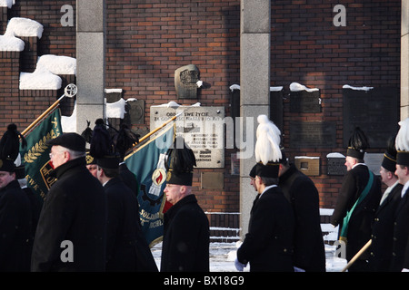 'Miner's day" in Polonia. I minatori omaggio al 9 vittime del massacro nel dicembre 16, 1981miniera di carbone "Wujek'. Katowice. Foto Stock