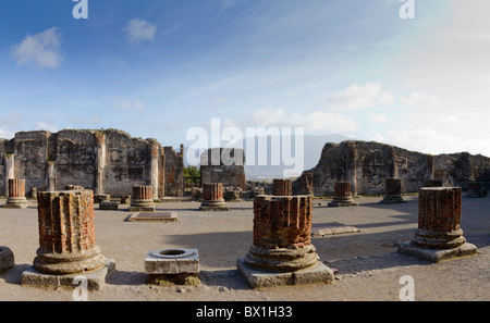 Vista sulla Basilica di Pompei Foto Stock