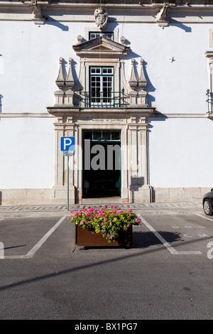 Municipio di Santarém nella ex Eugenio Silva Palace, un secolo XVII Manor-House ("solare" in portoghese). Il Portogallo. Foto Stock