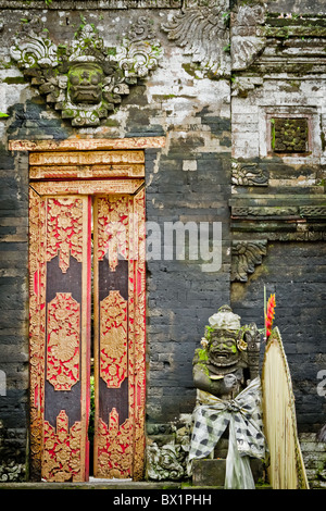 Statua di deamon indù, Bali, Indonesia Foto Stock