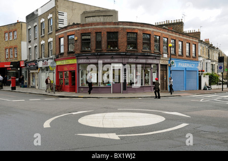 Mini rotonda, Stoke Newington Church Street, Londra Inghilterra REGNO UNITO Foto Stock