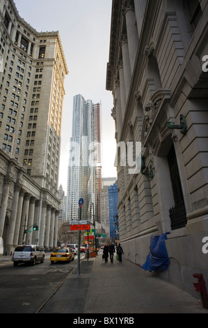 Architetto Frank Gehry's 76-story Beekman Tower in Lower Manhattan visto il Sabato, 4 dicembre 2010. (© Richard B. Levine) Foto Stock