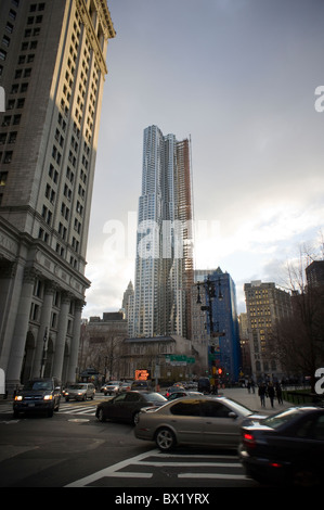 Architetto Frank Gehry's 76-story Beekman Tower in Lower Manhattan visto il Sabato, 4 dicembre 2010. (© Richard B. Levine) Foto Stock