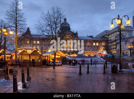 Il Birmingham Frankfurt Mercatino di Natale in Victoria Square, Birmingham, West Midlands, England, Regno Unito Foto Stock