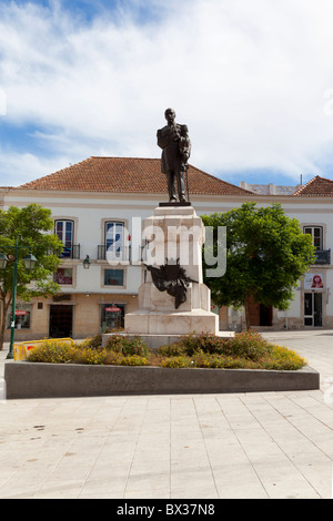 Sá da Bandeira Visconte Statua in Sá da Bandeira Square. Santarém, Portogallo. Foto Stock