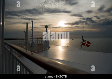 Sunset off di una nave da crociera Foto Stock