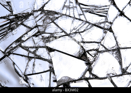 Riprese ravvicinate di un vetro rotto Foto Stock