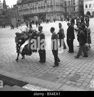 La Cecoslovacchia Praga 1947. Gli emigranti cecoslovacca scampati avanzando Hitle tornare a casa da Argentina e Uruguay lay Foto Stock