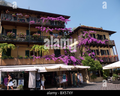 Limone sul Garda in Italia settentrionale Foto Stock