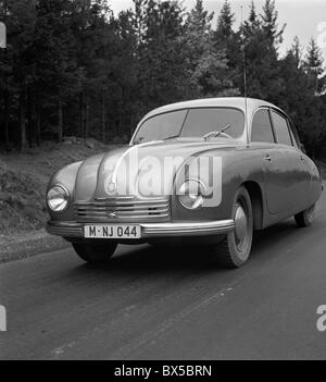 La Cecoslovacchia 1947 Tatraplan 600 prodotte dalla fabbrica di Tatra Koprivnice in boxer in primo piano del motore del tipo a profilo aerodinamico e alta Foto Stock