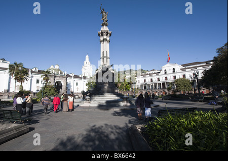 Plaza de Independencia, centro storico, Patrimonio Mondiale dell Unesco, Quito, Ecuador, Sud America Foto Stock