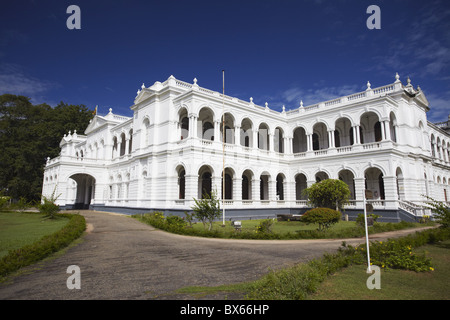 Museo Nazionale, Giardini di cannella, Colombo, Sri Lanka, Asia Foto Stock