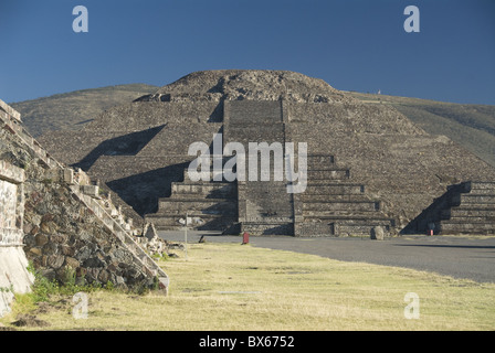 La Piramide della Luna, Zona archeologica di Teotihuacan, Sito Patrimonio Mondiale dell'UNESCO, Messico, America del Nord Foto Stock