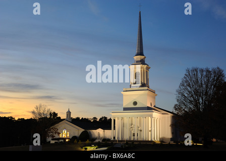 A sud della chiesa battista di Atene, GA, Stati Uniti d'America Foto Stock