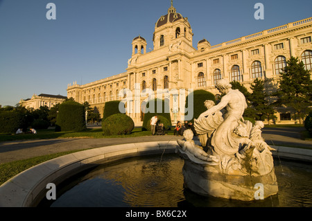 Museo delle Belle Arti a Maria Teresa Platz, Vienna, Austria, Europa Foto Stock