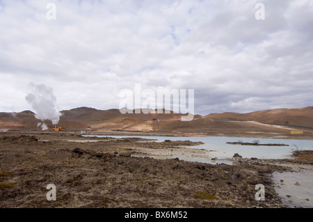 Centrale geotermica elettrica nei pressi del Lago Myvatn, Reykjahlid, Islanda, regioni polari Foto Stock