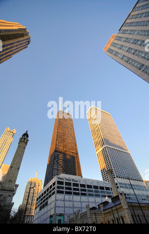 John Hanckock Center e Water Tower Place, Chicago, Illinois, Stati Uniti d'America Foto Stock