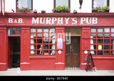 Murphy's Pub in Dingle, nella contea di Kerry, Munster, Repubblica di Irlanda, Europa Foto Stock