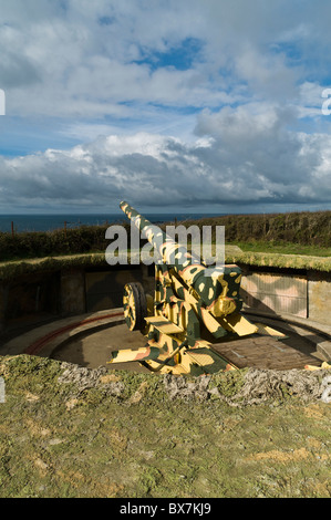 dh Pleinmont TORTEVAL GUERNSEY seconda guerra mondiale pistola navale tedesca Emplement Hitlers Atlantic Wall canale isola sotto occupazione artiglieria della seconda guerra mondiale batteria Foto Stock