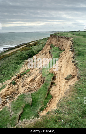 Frana lungo le scogliere di Barton sul mare, New Milton, Hampshire, Regno Unito Foto Stock