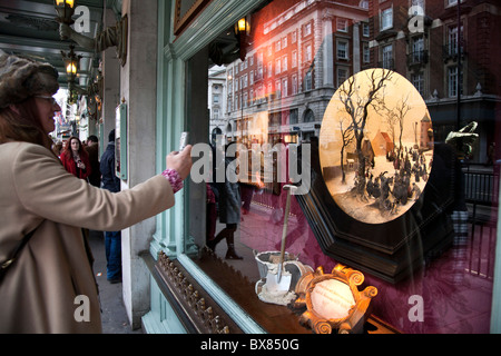 Fortnum & Mason Natale la finestra di visualizzazione Foto Stock