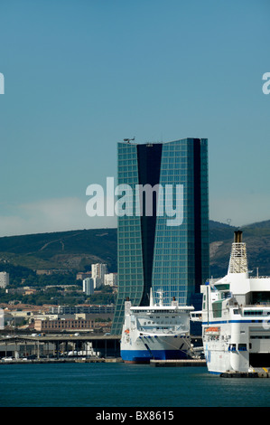 Zaha Hadid CMA CGM Tower (2006-2011) Ufficio Torre blocco o Skyscraper, Marsiglia o moli, Porto o Porto, Provenza, Francia Foto Stock