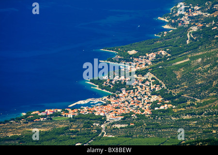 La costa di Baska Voda in Croazia Foto Stock