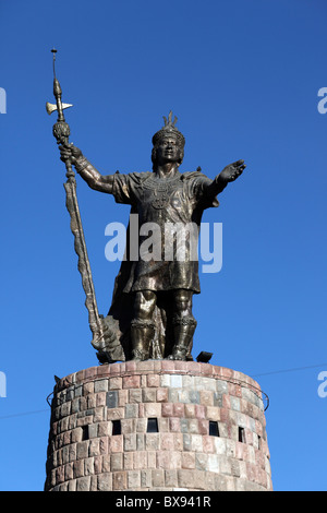 Monumento alla inca Pachacuti Inca Yupanqui o Pachacutec , Cusco, Perù Foto Stock