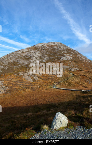 Diamond Hill, una montagna in Twelve Bens (o perni) gamma, parte del Parco Nazionale del Connemara, Galway, Irlanda Foto Stock