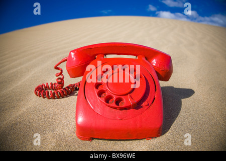 Il telefono rosso deve essere risolta Foto Stock