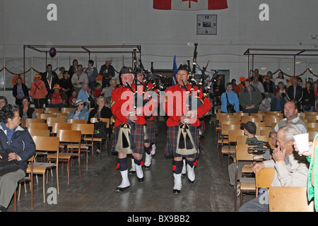 Highland band in Smokey Lago, Alberta, Canada Foto Stock