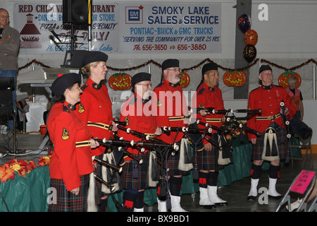 Highland band in Smokey Lago, Alberta, Canada Foto Stock