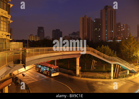 Scena notturna nella città di Shanghai, Cina Foto Stock