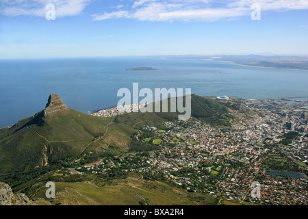 Testa di leone, Sea Point, Signal Hill, Robben Island e Stadio Green Point di Table Mountain e Cape Town, Provincia del Capo occidentale Foto Stock