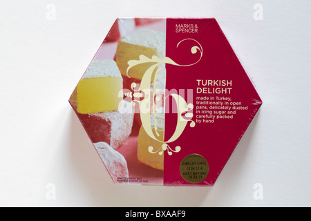 Scatola di Marks & Spencer Turkish Delight isolati su sfondo bianco Foto Stock